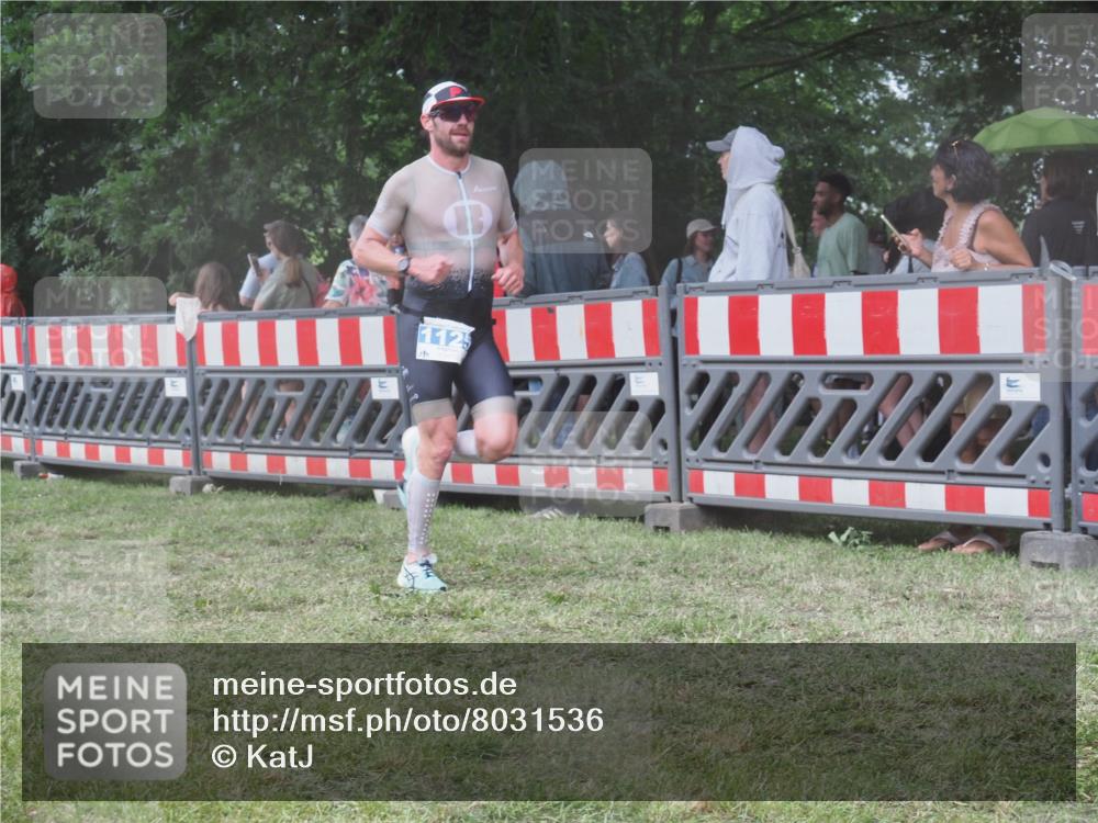 21.06.2025 - 27. Vierlanden-Triathlon KatJ http://msf.ph/oto/8031536 15.06.2025 13:40:52 Ziel 763, 1125 meine-sportfotos.de