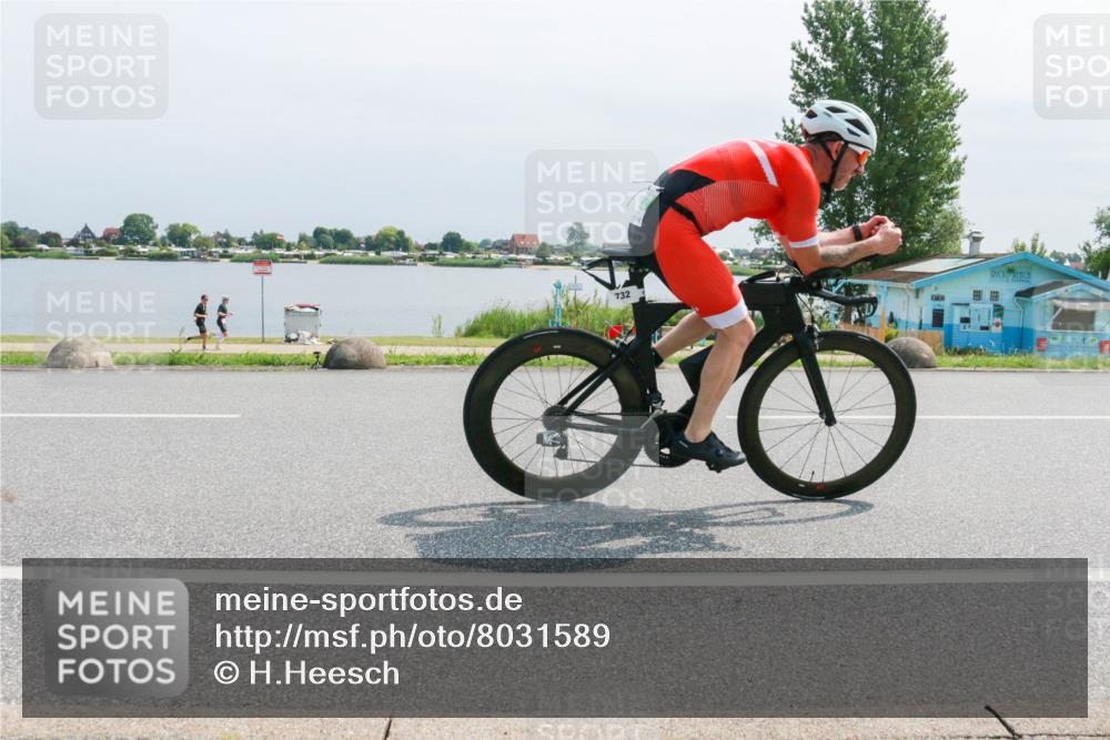 21.06.2025 - 27. Vierlanden-Triathlon H.Heesch http://msf.ph/oto/8031589 15.06.2025 11:33:27 Radfahren 157, 732 meine-sportfotos.de