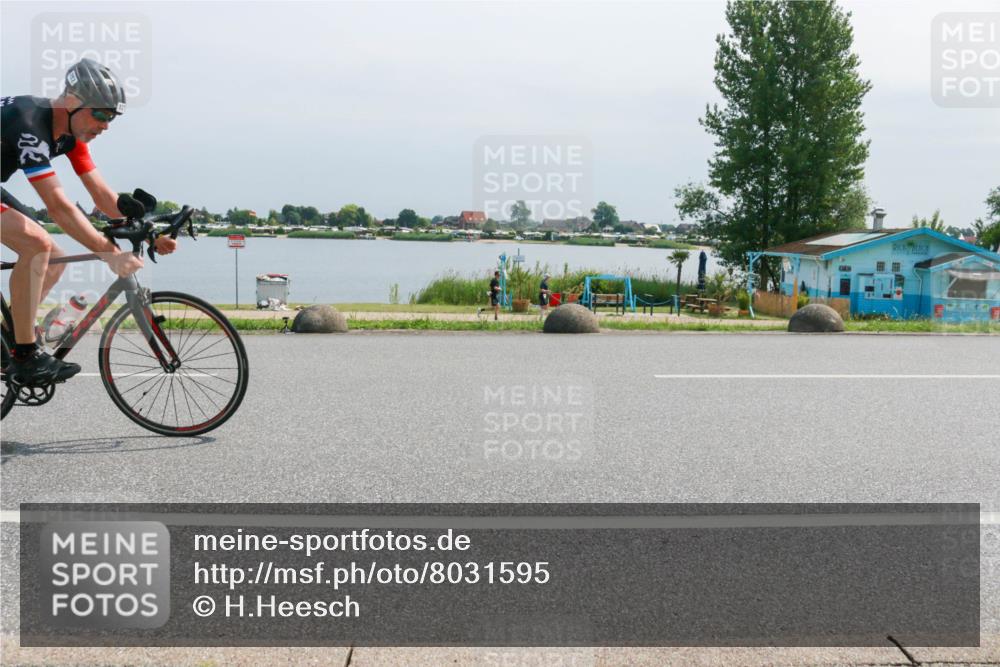21.06.2025 - 27. Vierlanden-Triathlon H.Heesch http://msf.ph/oto/8031595 15.06.2025 11:33:30 Radfahren 157, 732 meine-sportfotos.de
