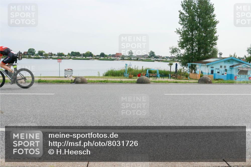 15.06.2025 - 27. Vierlanden-Triathlon H.Heesch http://msf.ph/oto/8031726 15.06.2025 10:37:41 Radfahren 191, 248 meine-sportfotos.de