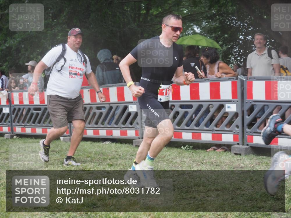 21.06.2025 - 27. Vierlanden-Triathlon KatJ http://msf.ph/oto/8031782 15.06.2025 13:41:12 Ziel 133, 167, 637, 961 meine-sportfotos.de