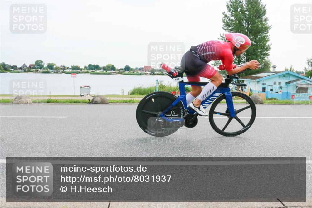 15.06.2025 - 27. Vierlanden-Triathlon H.Heesch http://msf.ph/oto/8031937 15.06.2025 10:38:44 Radfahren 158, 427 meine-sportfotos.de