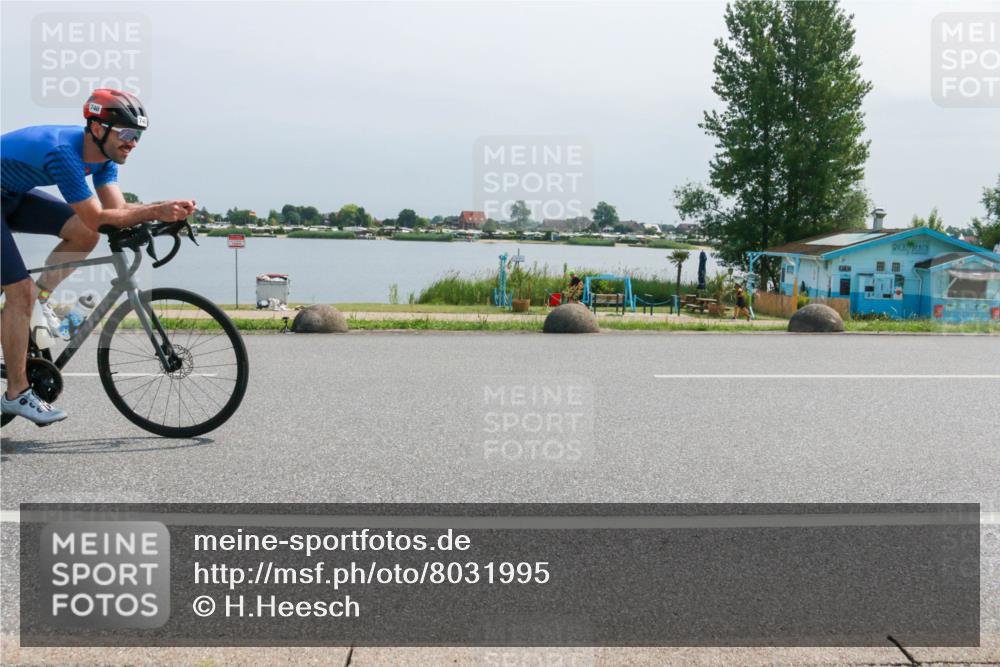 21.06.2025 - 27. Vierlanden-Triathlon H.Heesch http://msf.ph/oto/8031995 15.06.2025 11:34:39 Radfahren 740, 775, 935 meine-sportfotos.de