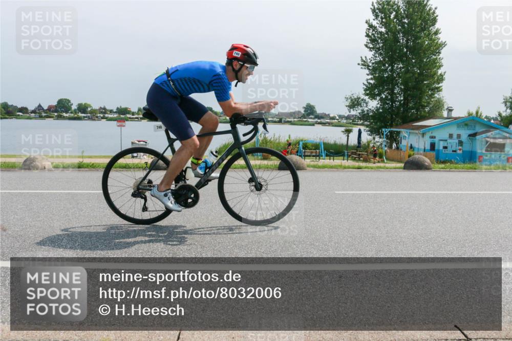 21.06.2025 - 27. Vierlanden-Triathlon H.Heesch http://msf.ph/oto/8032006 15.06.2025 11:34:39 Radfahren 740, 775, 935 meine-sportfotos.de