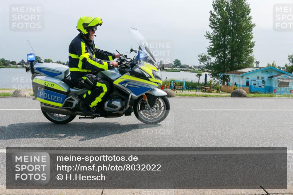 21.06.2025 - 27. Vierlanden-Triathlon H.Heesch http://msf.ph/oto/8032022 15.06.2025 11:34:42 Radfahren 740, 775, 935 meine-sportfotos.de