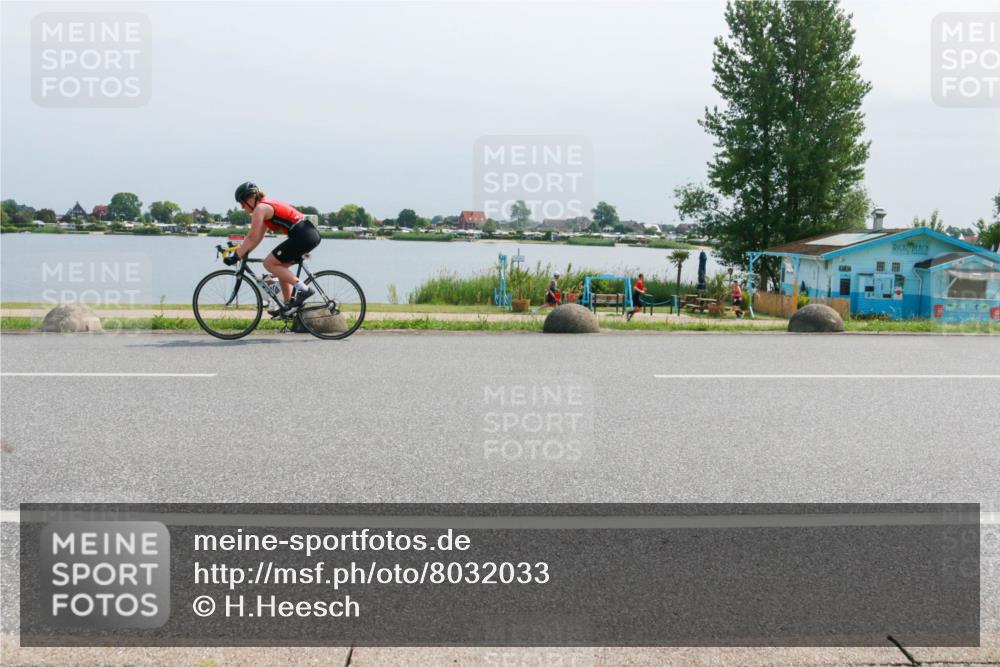 21.06.2025 - 27. Vierlanden-Triathlon H.Heesch http://msf.ph/oto/8032033 15.06.2025 11:34:51 Radfahren 707, 760, 894 meine-sportfotos.de