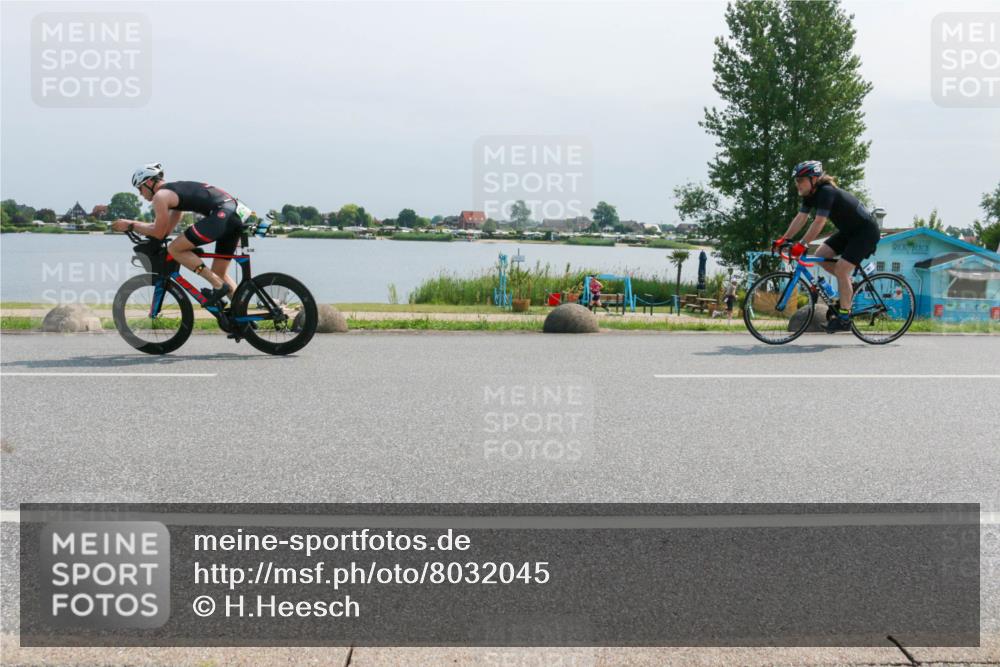 21.06.2025 - 27. Vierlanden-Triathlon H.Heesch http://msf.ph/oto/8032045 15.06.2025 11:34:53 Radfahren 638, 707, 760, 894, 961 meine-sportfotos.de