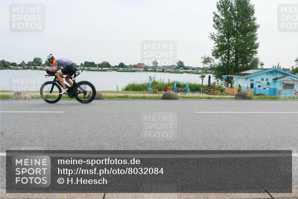 15.06.2025 - 27. Vierlanden-Triathlon H.Heesch http://msf.ph/oto/8032084 15.06.2025 10:38:57 Radfahren 17, 145 meine-sportfotos.de