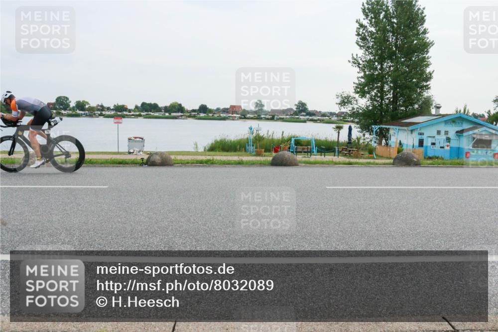 15.06.2025 - 27. Vierlanden-Triathlon H.Heesch http://msf.ph/oto/8032089 15.06.2025 10:38:58 Radfahren 17, 145 meine-sportfotos.de