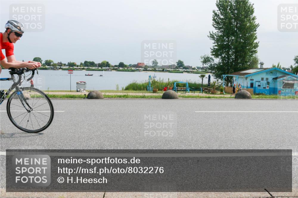 21.06.2025 - 27. Vierlanden-Triathlon H.Heesch http://msf.ph/oto/8032276 15.06.2025 11:36:16 Radfahren 651, 702, 725, 764 meine-sportfotos.de