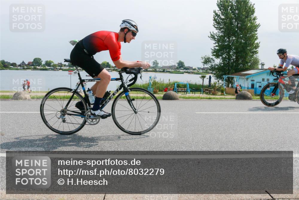 21.06.2025 - 27. Vierlanden-Triathlon H.Heesch http://msf.ph/oto/8032279 15.06.2025 11:36:16 Radfahren 651, 702, 725, 764 meine-sportfotos.de
