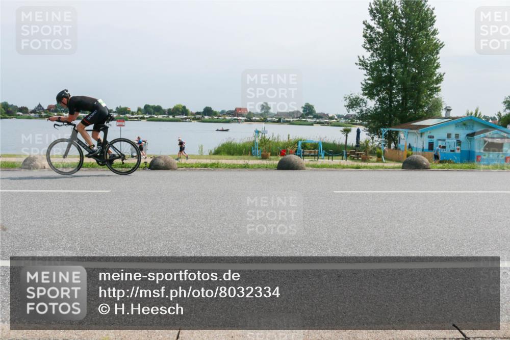 21.06.2025 - 27. Vierlanden-Triathlon H.Heesch http://msf.ph/oto/8032334 15.06.2025 11:36:30 Radfahren 712 meine-sportfotos.de