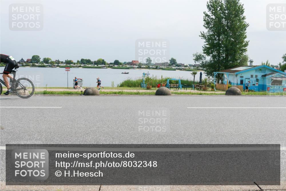 21.06.2025 - 27. Vierlanden-Triathlon H.Heesch http://msf.ph/oto/8032348 15.06.2025 11:36:30 Radfahren 712 meine-sportfotos.de