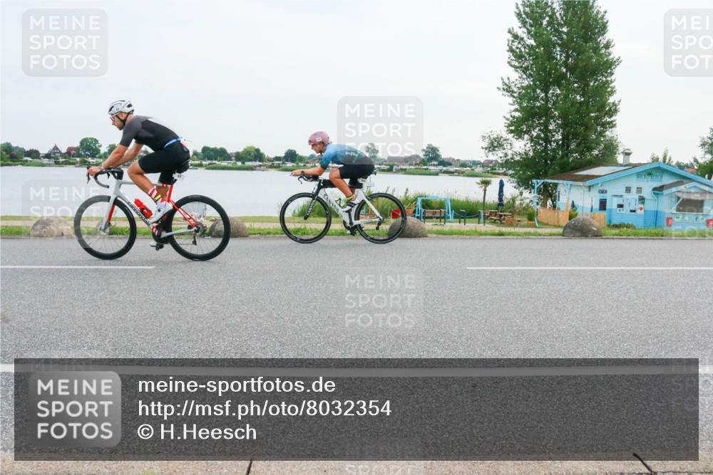 15.06.2025 - 27. Vierlanden-Triathlon H.Heesch http://msf.ph/oto/8032354 15.06.2025 10:39:33 Radfahren 59, 67, 130, 204, 281 meine-sportfotos.de
