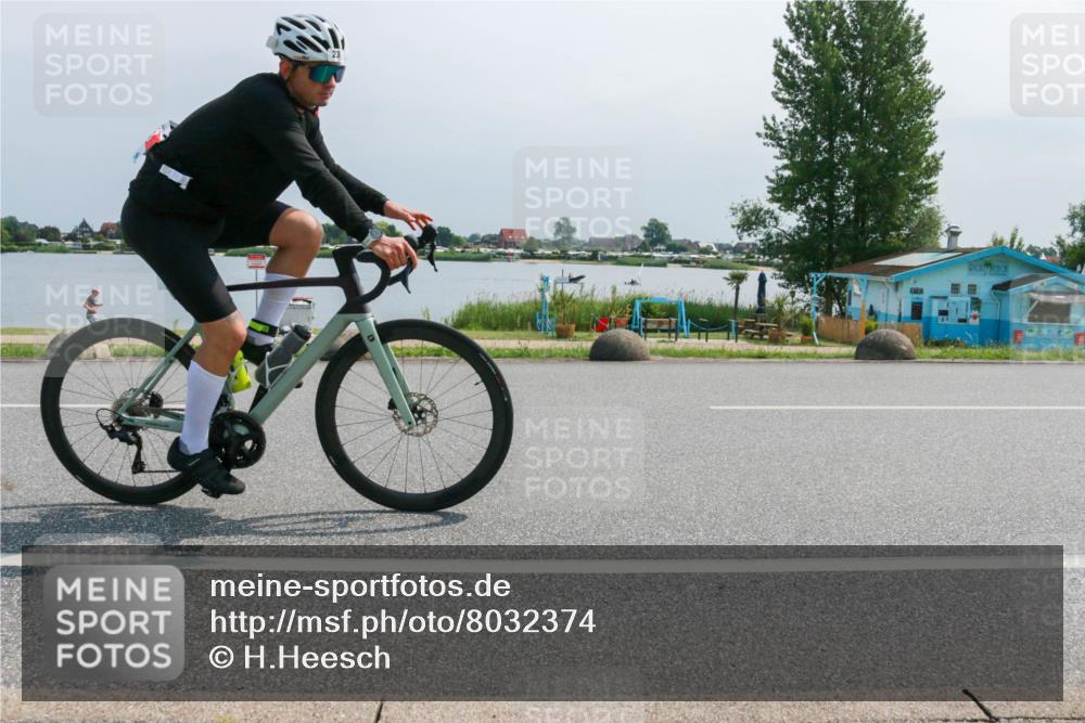 21.06.2025 - 27. Vierlanden-Triathlon H.Heesch http://msf.ph/oto/8032374 15.06.2025 11:36:37 Radfahren 23, 639, 697, 851 meine-sportfotos.de