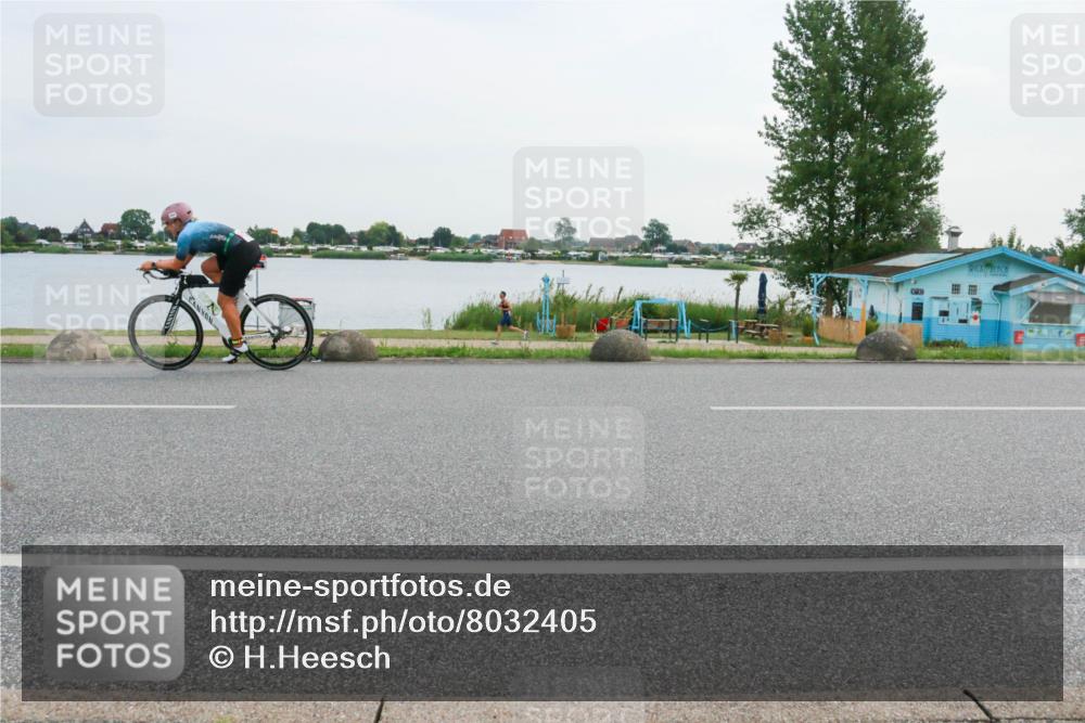 15.06.2025 - 27. Vierlanden-Triathlon H.Heesch http://msf.ph/oto/8032405 15.06.2025 10:39:34 Radfahren 59, 67, 130, 204, 281 meine-sportfotos.de