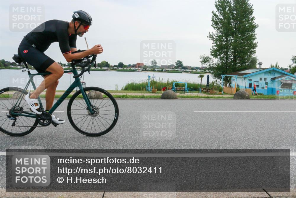 15.06.2025 - 27. Vierlanden-Triathlon H.Heesch http://msf.ph/oto/8032411 15.06.2025 10:39:39 Radfahren 3, 59, 67, 204, 404 meine-sportfotos.de