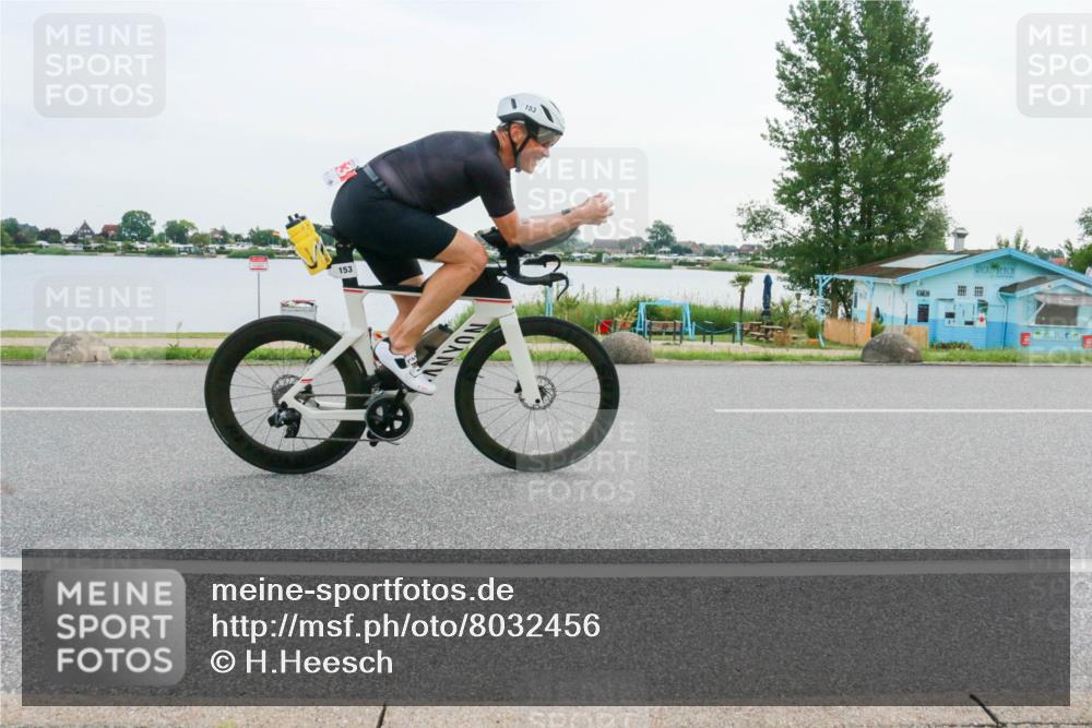 15.06.2025 - 27. Vierlanden-Triathlon H.Heesch http://msf.ph/oto/8032456 15.06.2025 10:39:51 Radfahren 153, 260, 357 meine-sportfotos.de