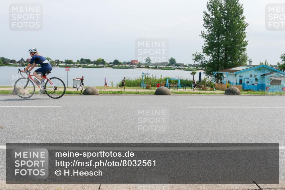 21.06.2025 - 27. Vierlanden-Triathlon H.Heesch http://msf.ph/oto/8032561 15.06.2025 11:37:53 Radfahren 691, 759, 854, 900 meine-sportfotos.de