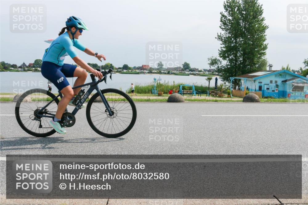 21.06.2025 - 27. Vierlanden-Triathlon H.Heesch http://msf.ph/oto/8032580 15.06.2025 11:38:03 Radfahren 215, 981 meine-sportfotos.de
