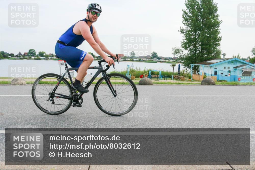 15.06.2025 - 27. Vierlanden-Triathlon H.Heesch http://msf.ph/oto/8032612 15.06.2025 10:40:35 Radfahren 9, 228, 304, 309, 341 meine-sportfotos.de