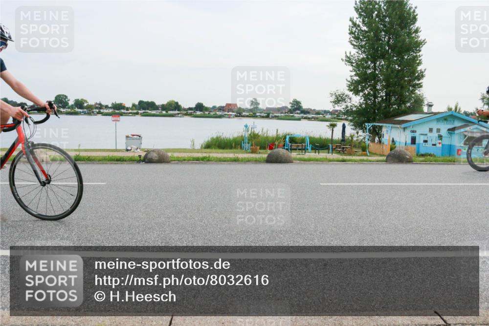 15.06.2025 - 27. Vierlanden-Triathlon H.Heesch http://msf.ph/oto/8032616 15.06.2025 10:40:36 Radfahren 9, 304, 309, 341 meine-sportfotos.de