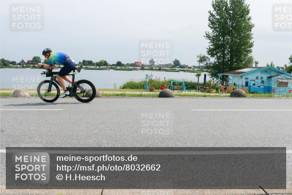 21.06.2025 - 27. Vierlanden-Triathlon H.Heesch http://msf.ph/oto/8032662 15.06.2025 11:38:32 Radfahren 174, 677, 718, 761 meine-sportfotos.de