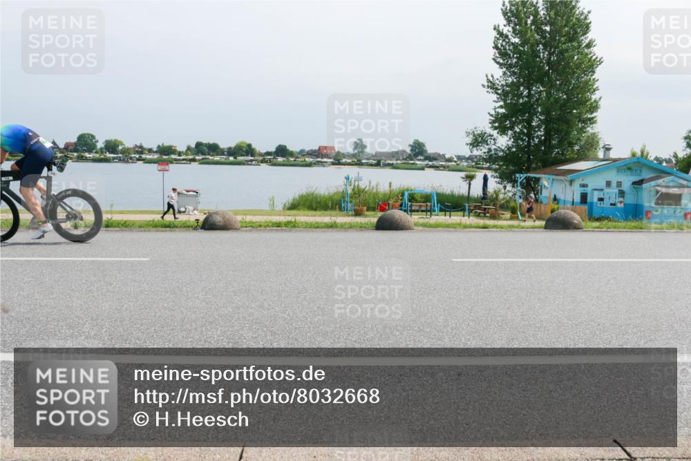 21.06.2025 - 27. Vierlanden-Triathlon H.Heesch http://msf.ph/oto/8032668 15.06.2025 11:38:32 Radfahren 174, 677, 718, 761 meine-sportfotos.de