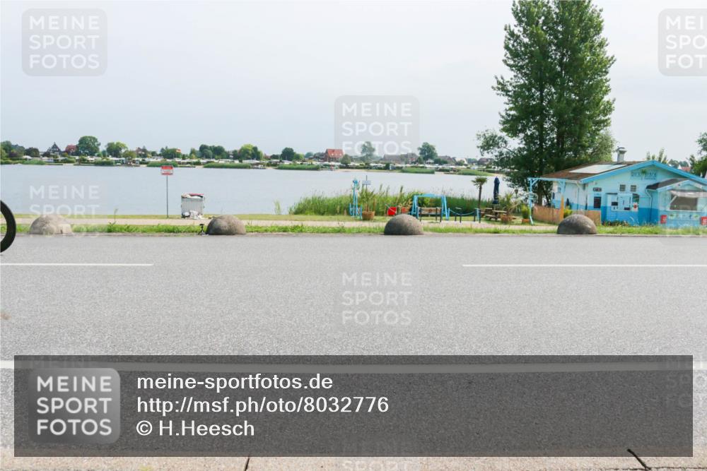 21.06.2025 - 27. Vierlanden-Triathlon H.Heesch http://msf.ph/oto/8032776 15.06.2025 11:39:01 Radfahren 227, 732 meine-sportfotos.de