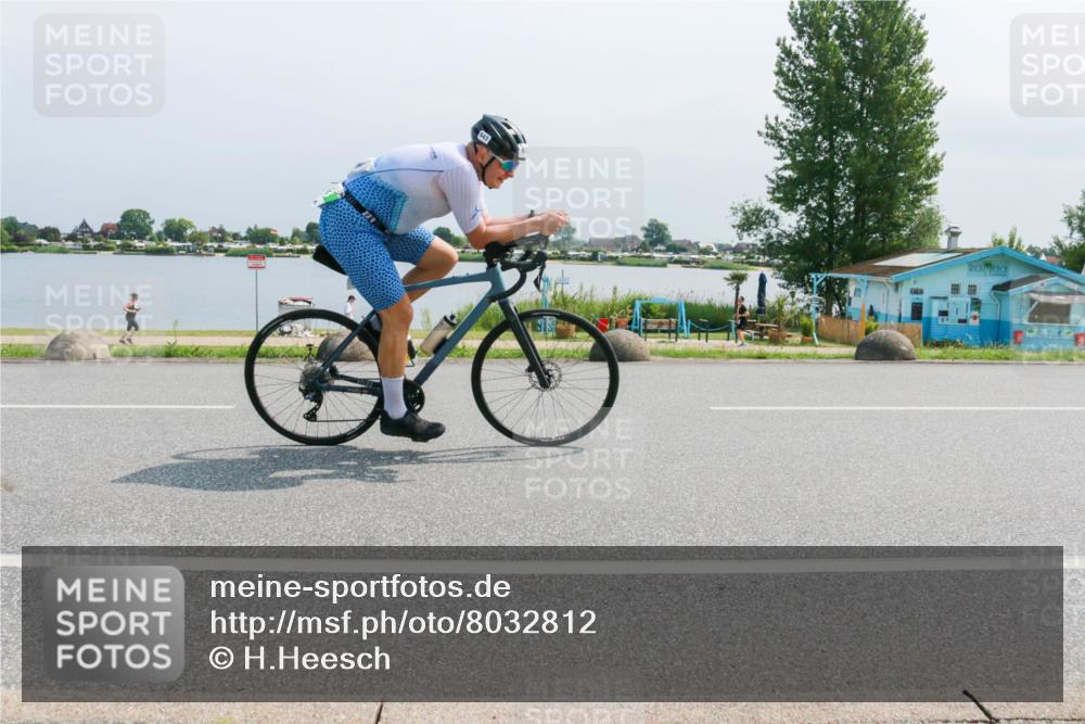 21.06.2025 - 27. Vierlanden-Triathlon H.Heesch http://msf.ph/oto/8032812 15.06.2025 11:39:09 Radfahren 643, 733 meine-sportfotos.de