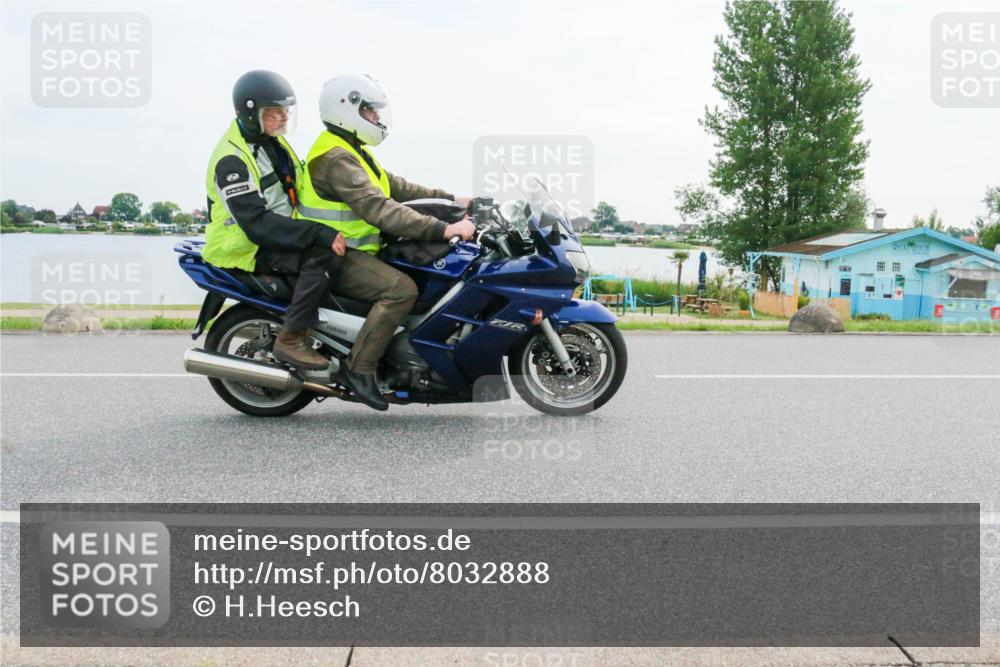 15.06.2025 - 27. Vierlanden-Triathlon H.Heesch http://msf.ph/oto/8032888 15.06.2025 10:40:40 Radfahren 9, 253, 309, 341 meine-sportfotos.de