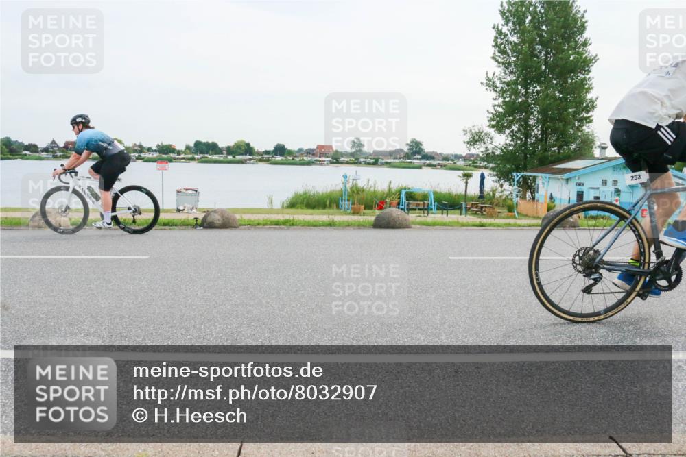 15.06.2025 - 27. Vierlanden-Triathlon H.Heesch http://msf.ph/oto/8032907 15.06.2025 10:40:43 Radfahren 9, 253 meine-sportfotos.de