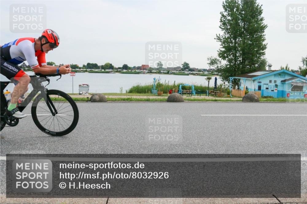 15.06.2025 - 27. Vierlanden-Triathlon H.Heesch http://msf.ph/oto/8032926 15.06.2025 10:40:49 Radfahren 193, 556 meine-sportfotos.de