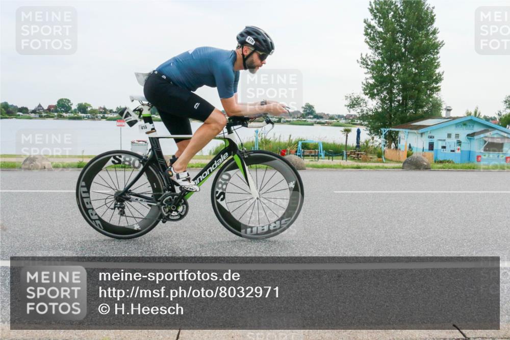 15.06.2025 - 27. Vierlanden-Triathlon H.Heesch http://msf.ph/oto/8032971 15.06.2025 10:40:59 Radfahren 116, 416 meine-sportfotos.de