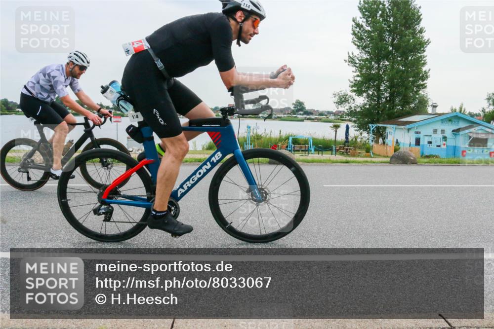 15.06.2025 - 27. Vierlanden-Triathlon H.Heesch http://msf.ph/oto/8033067 15.06.2025 10:41:17 Radfahren 114, 152, 366, 426 meine-sportfotos.de
