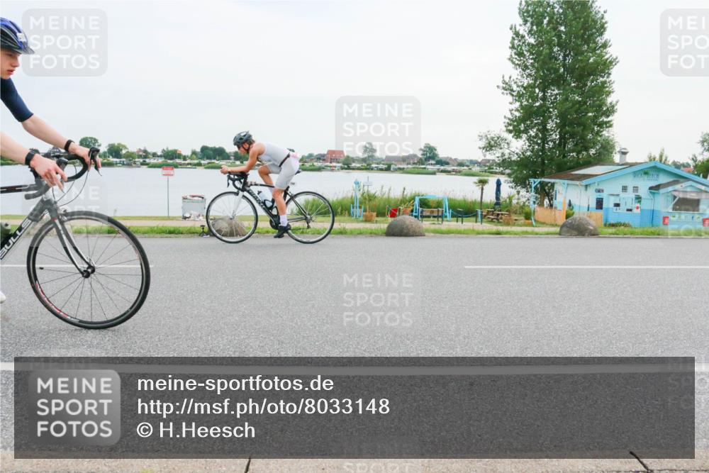 15.06.2025 - 27. Vierlanden-Triathlon H.Heesch http://msf.ph/oto/8033148 15.06.2025 10:41:31 Radfahren 106, 198, 229, 351, 453 meine-sportfotos.de
