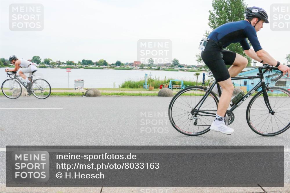 15.06.2025 - 27. Vierlanden-Triathlon H.Heesch http://msf.ph/oto/8033163 15.06.2025 10:41:32 Radfahren 106, 127, 198, 229, 351, 436 meine-sportfotos.de