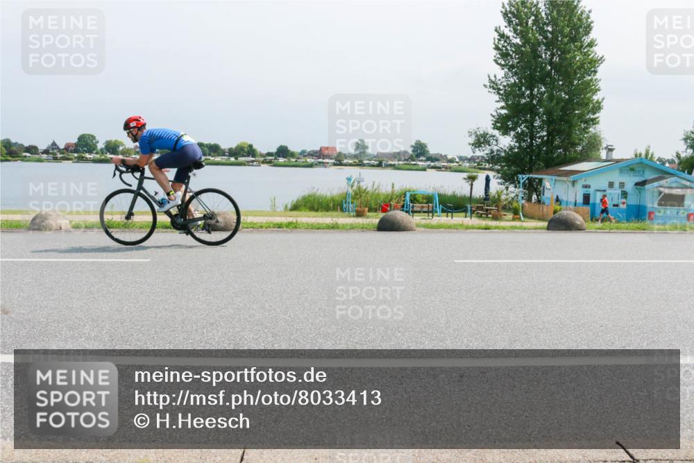 21.06.2025 - 27. Vierlanden-Triathlon H.Heesch http://msf.ph/oto/8033413 15.06.2025 11:40:28 Radfahren 647, 694, 707, 710, 740 meine-sportfotos.de