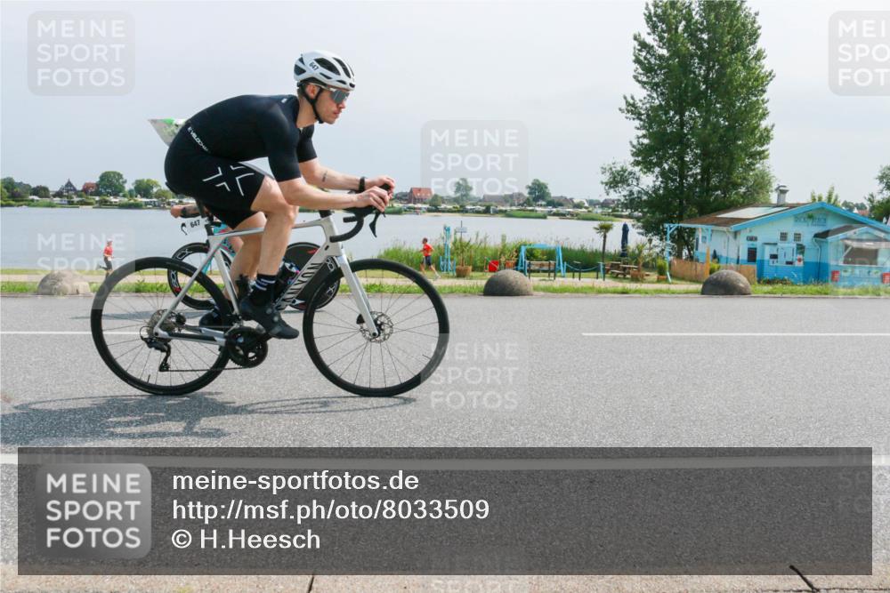 21.06.2025 - 27. Vierlanden-Triathlon H.Heesch http://msf.ph/oto/8033509 15.06.2025 11:40:33 Radfahren 206, 647, 678, 694, 707, 710, 740, 760 meine-sportfotos.de