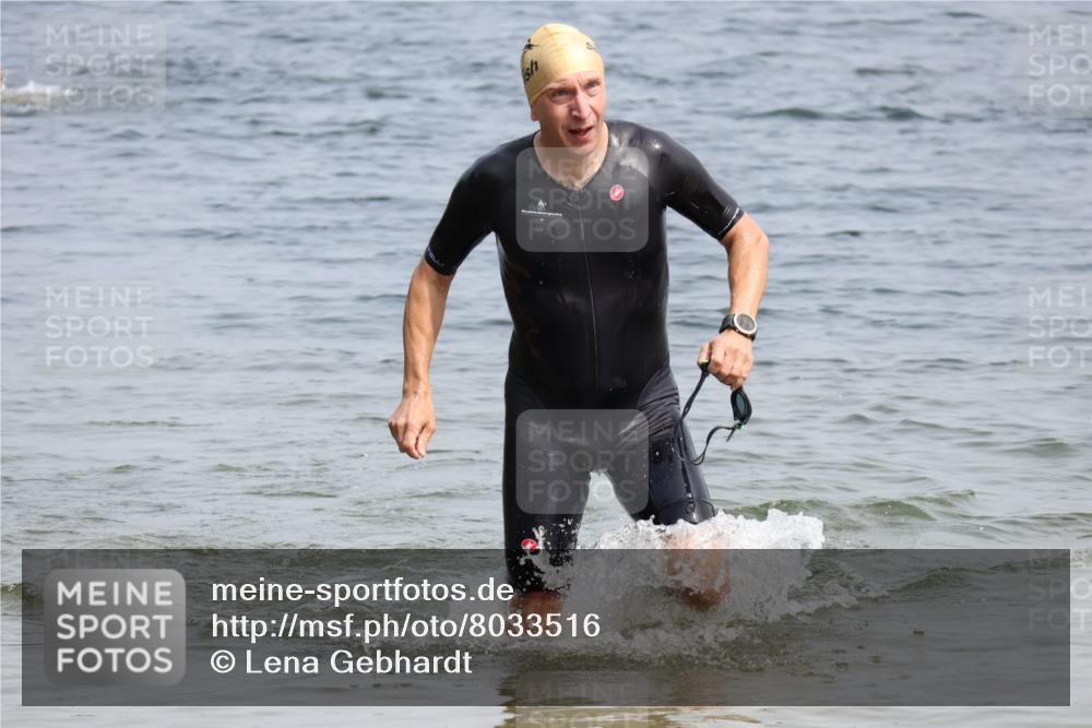 21.06.2025 - 27. Vierlanden-Triathlon Lena Gebhardt http://msf.ph/oto/8033516 15.06.2025 11:18:02 Schwimmen 834 meine-sportfotos.de