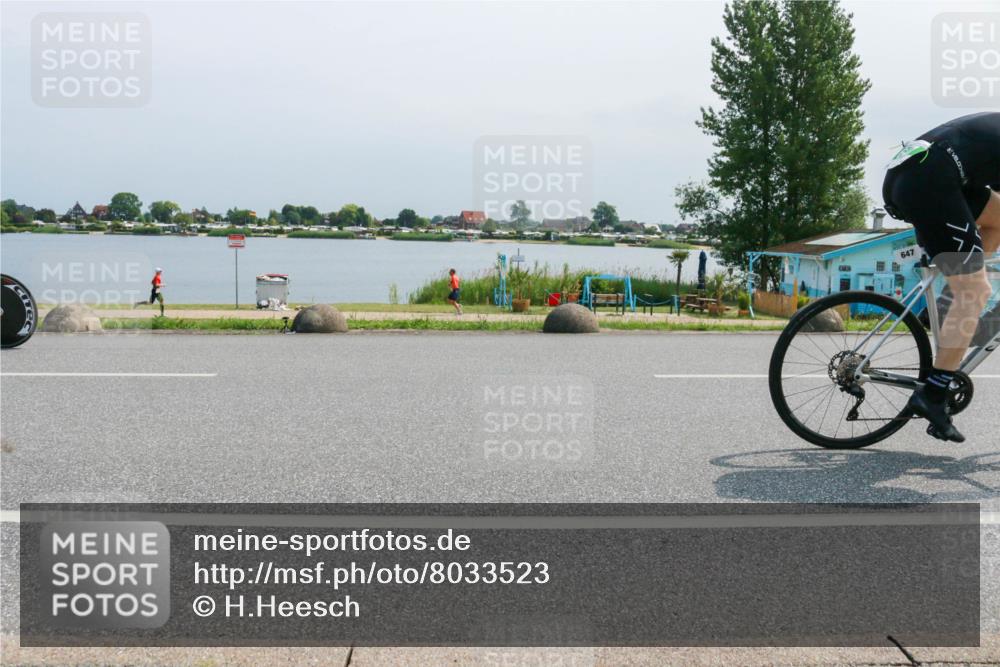 21.06.2025 - 27. Vierlanden-Triathlon H.Heesch http://msf.ph/oto/8033523 15.06.2025 11:40:33 Radfahren 206, 647, 678, 694, 707, 710, 740, 760 meine-sportfotos.de