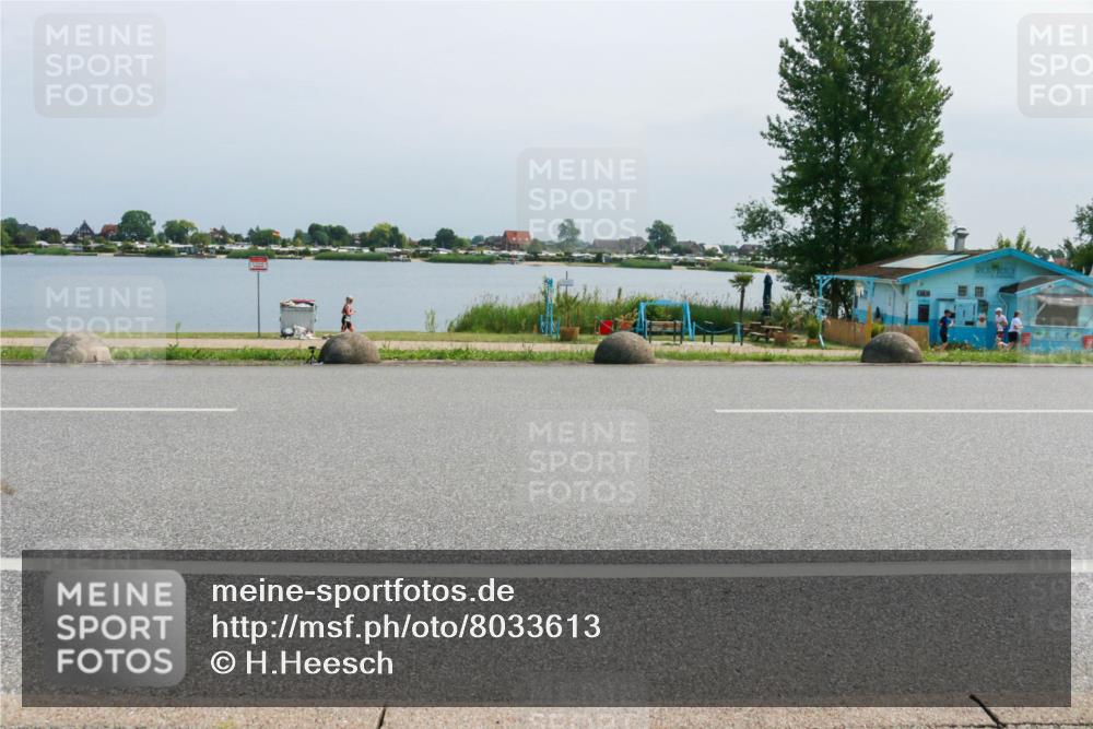 21.06.2025 - 27. Vierlanden-Triathlon H.Heesch http://msf.ph/oto/8033613 15.06.2025 11:40:54 Radfahren 162, 200, 722 meine-sportfotos.de