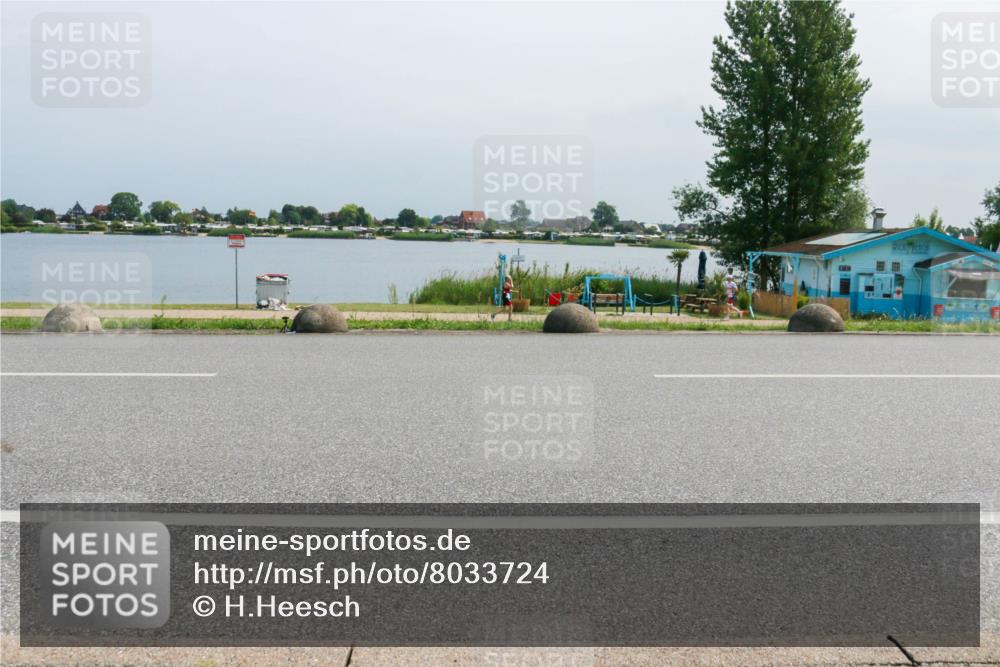 21.06.2025 - 27. Vierlanden-Triathlon H.Heesch http://msf.ph/oto/8033724 15.06.2025 11:40:57 Radfahren 200, 722 meine-sportfotos.de
