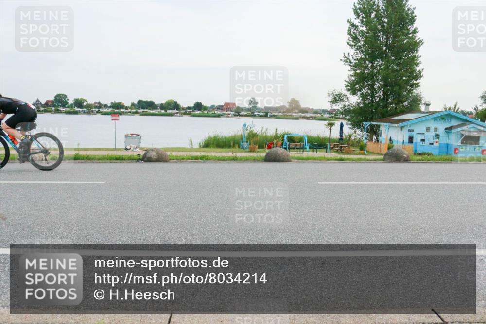 15.06.2025 - 27. Vierlanden-Triathlon H.Heesch http://msf.ph/oto/8034214 15.06.2025 10:42:40 Radfahren 199 meine-sportfotos.de