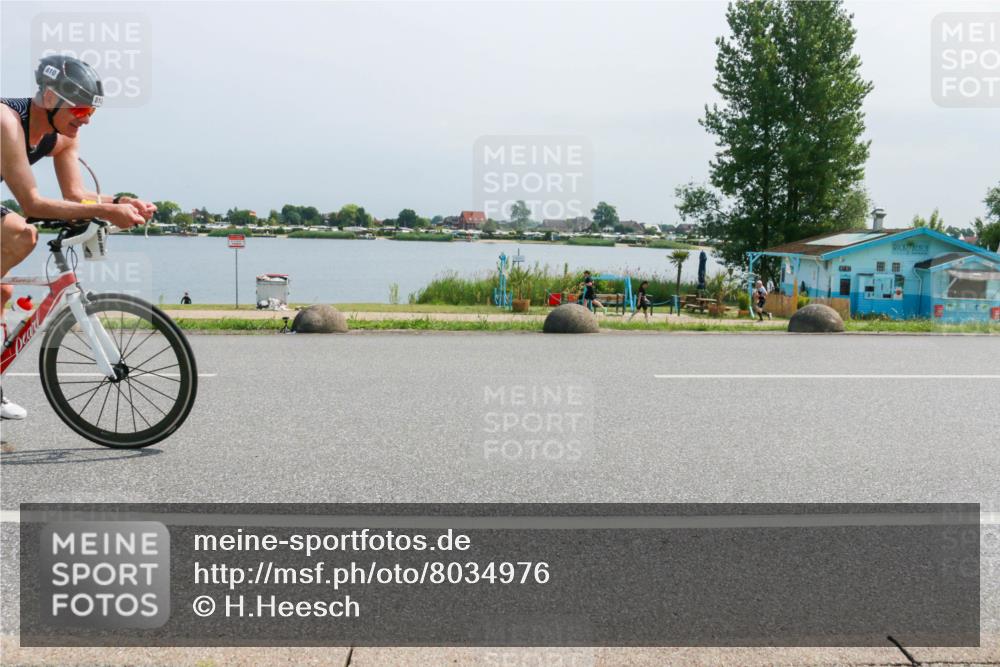 21.06.2025 - 27. Vierlanden-Triathlon H.Heesch http://msf.ph/oto/8034976 15.06.2025 11:43:20 Radfahren 637, 741, 747, 810 meine-sportfotos.de