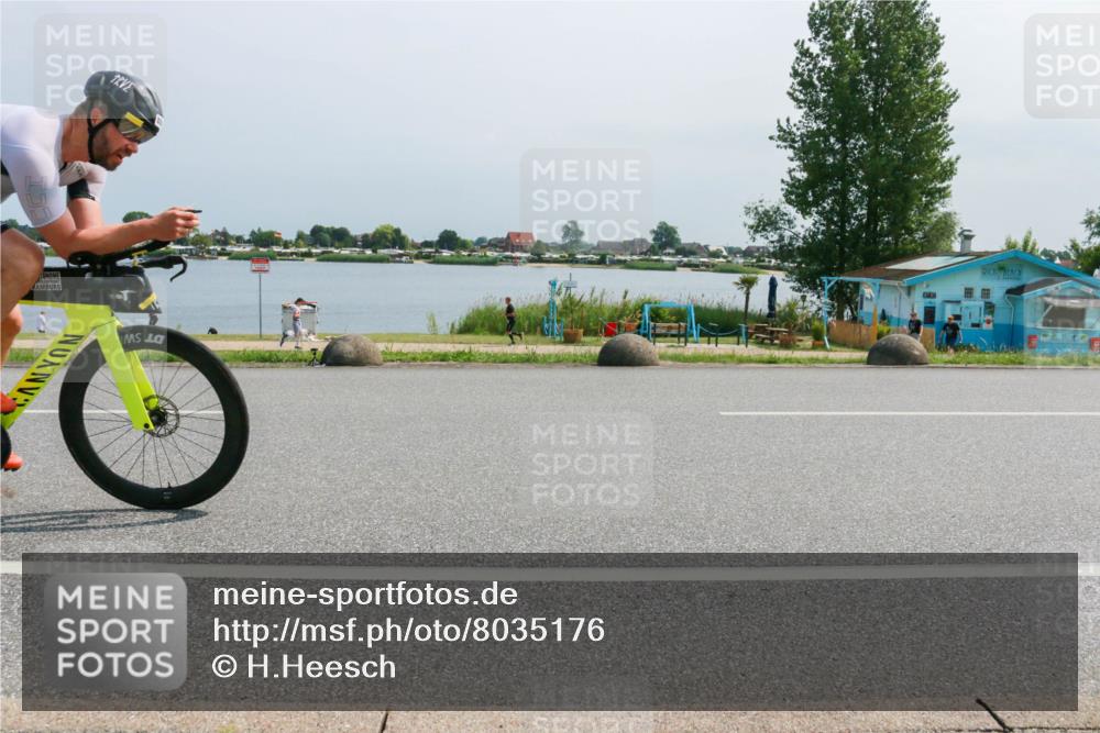 21.06.2025 - 27. Vierlanden-Triathlon H.Heesch http://msf.ph/oto/8035176 15.06.2025 11:43:35 Radfahren 686, 714, 731, 844, 855 meine-sportfotos.de