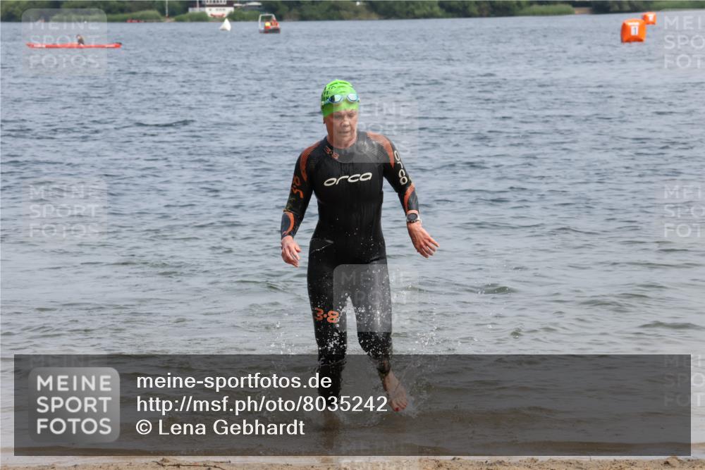 21.06.2025 - 27. Vierlanden-Triathlon Lena Gebhardt http://msf.ph/oto/8035242 15.06.2025 11:22:02 Schwimmen 917 meine-sportfotos.de