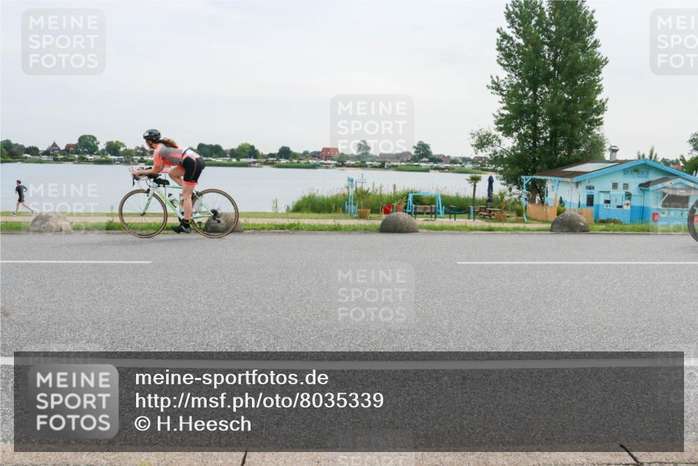 15.06.2025 - 27. Vierlanden-Triathlon H.Heesch http://msf.ph/oto/8035339 15.06.2025 10:44:50 Radfahren 7, 13, 47, 154, 161, 224 meine-sportfotos.de