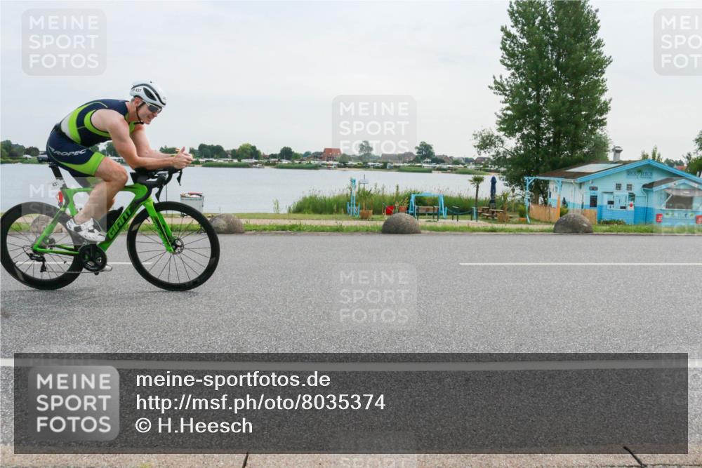 15.06.2025 - 27. Vierlanden-Triathlon H.Heesch http://msf.ph/oto/8035374 15.06.2025 10:44:58 Radfahren 58, 188, 196, 437, 467 meine-sportfotos.de