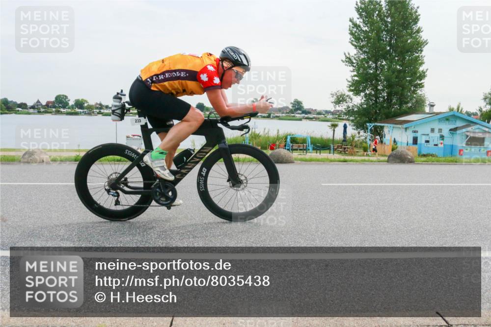 15.06.2025 - 27. Vierlanden-Triathlon H.Heesch http://msf.ph/oto/8035438 15.06.2025 10:45:04 Radfahren 188, 196, 233, 345, 360, 439 meine-sportfotos.de
